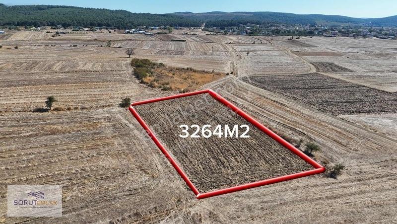 Mecidiye Köyünde Barajın Hemen Yanında Satılık 3.264 M2 Tarla — fotoğraf 3