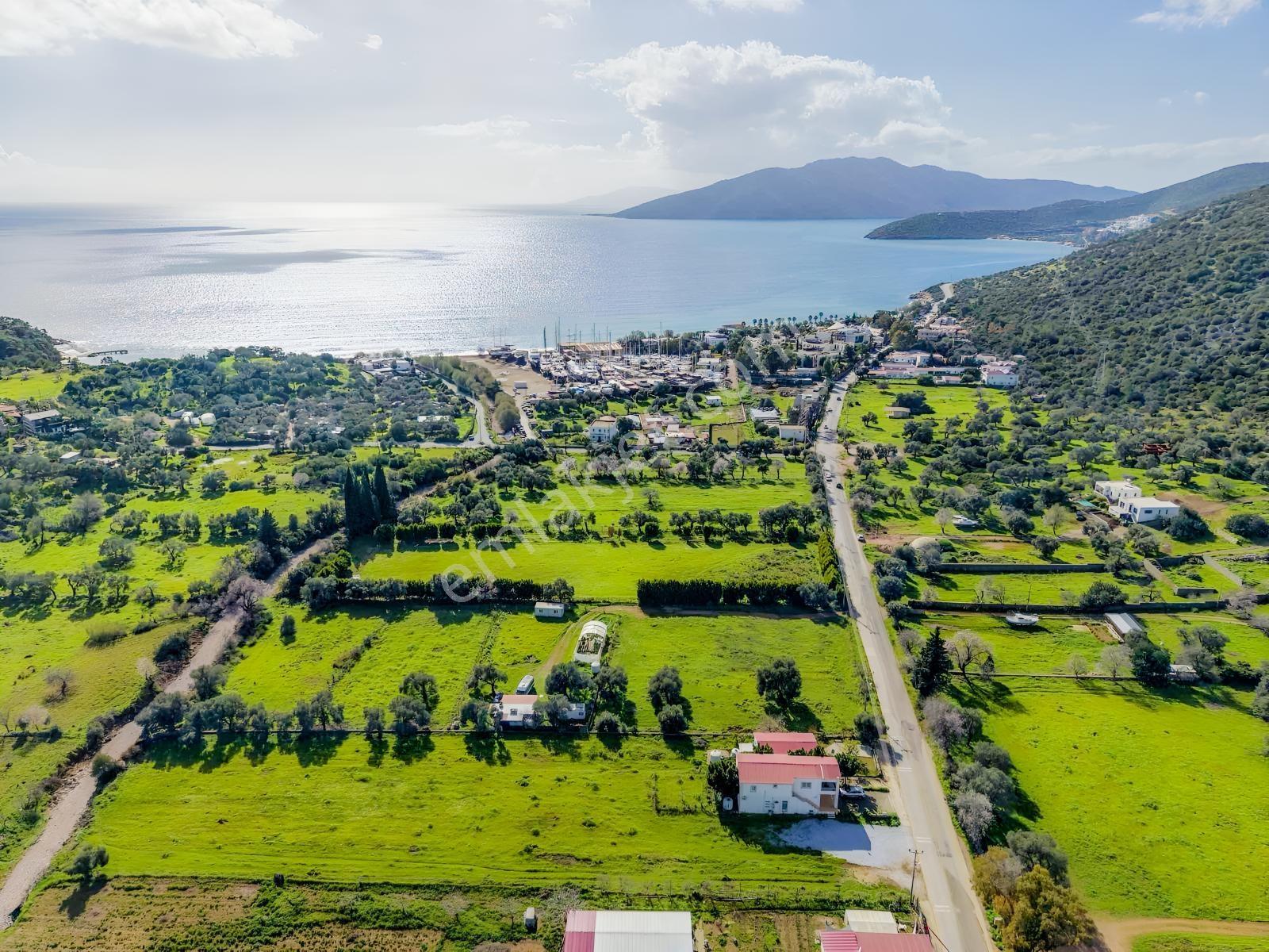 Yalıçiftlikte Denize 400 M | 1.670 M² , %40 Emsalli Arsa — fotoğraf 2