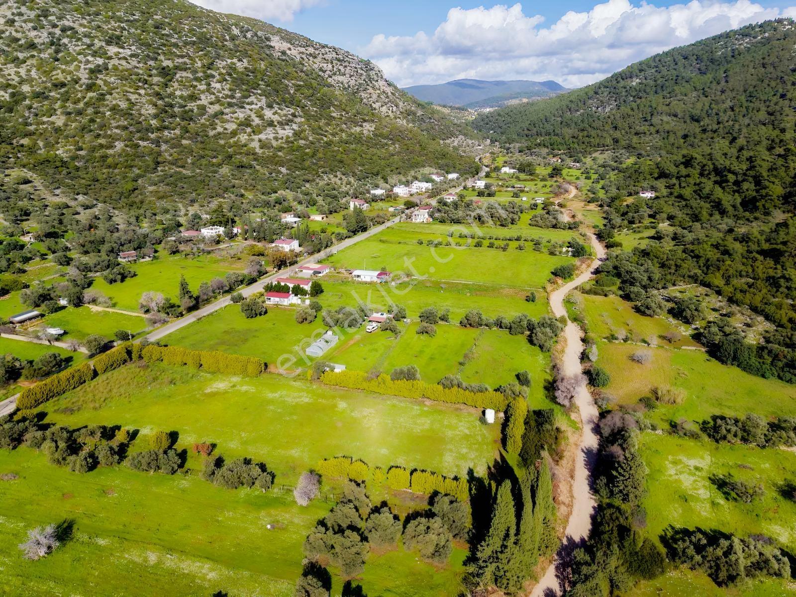 Yalıçiftlikte Denize 400 M | 1.670 M² , %40 Emsalli Arsa — fotoğraf 4