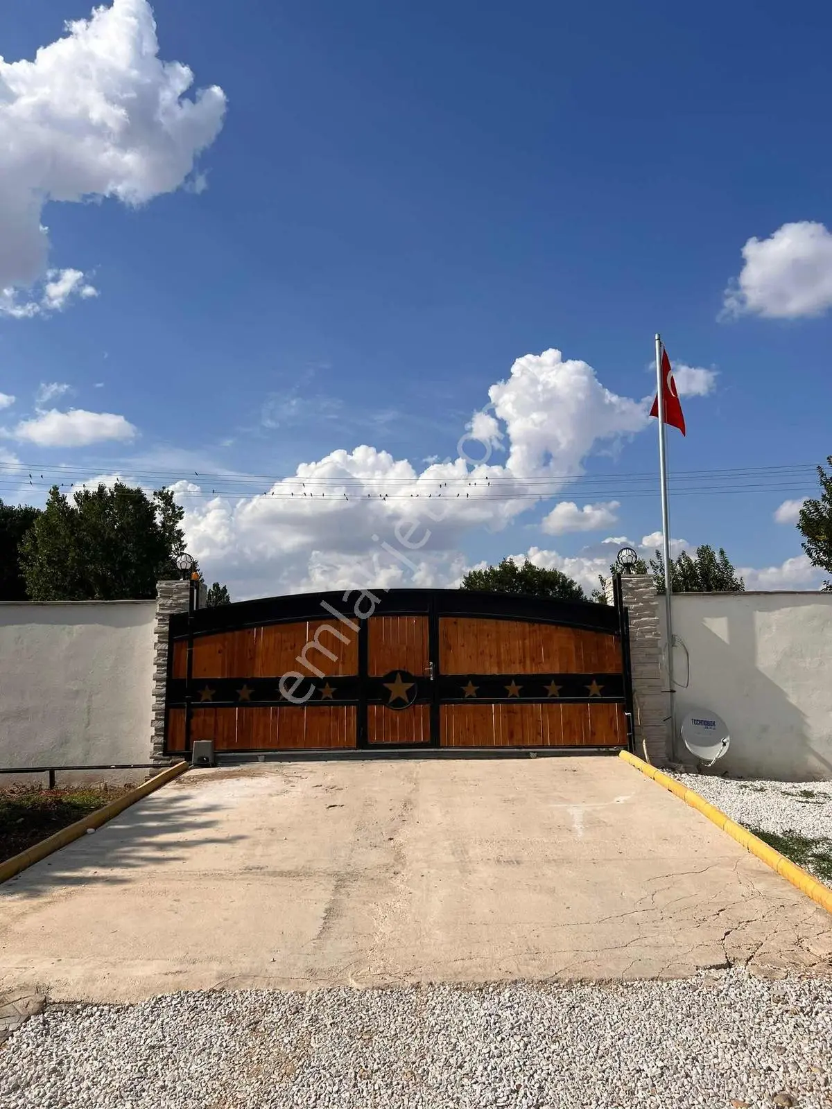 Lüleburgaz Karaağaç Köyünde 2500 M² Havuzlu Bahçeli Özel Yaşam — fotoğraf 5