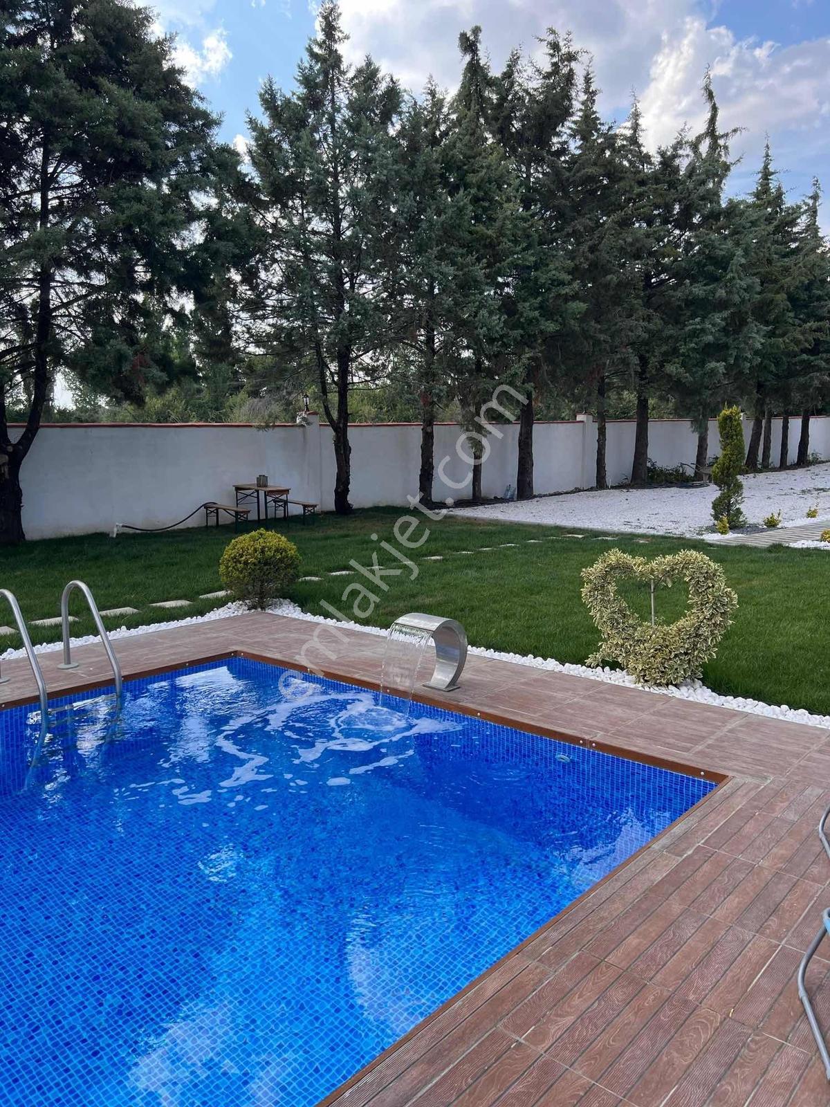 Lüleburgaz Karaağaç Köyünde 2500 M² Havuzlu Bahçeli Özel Yaşam — fotoğraf 33