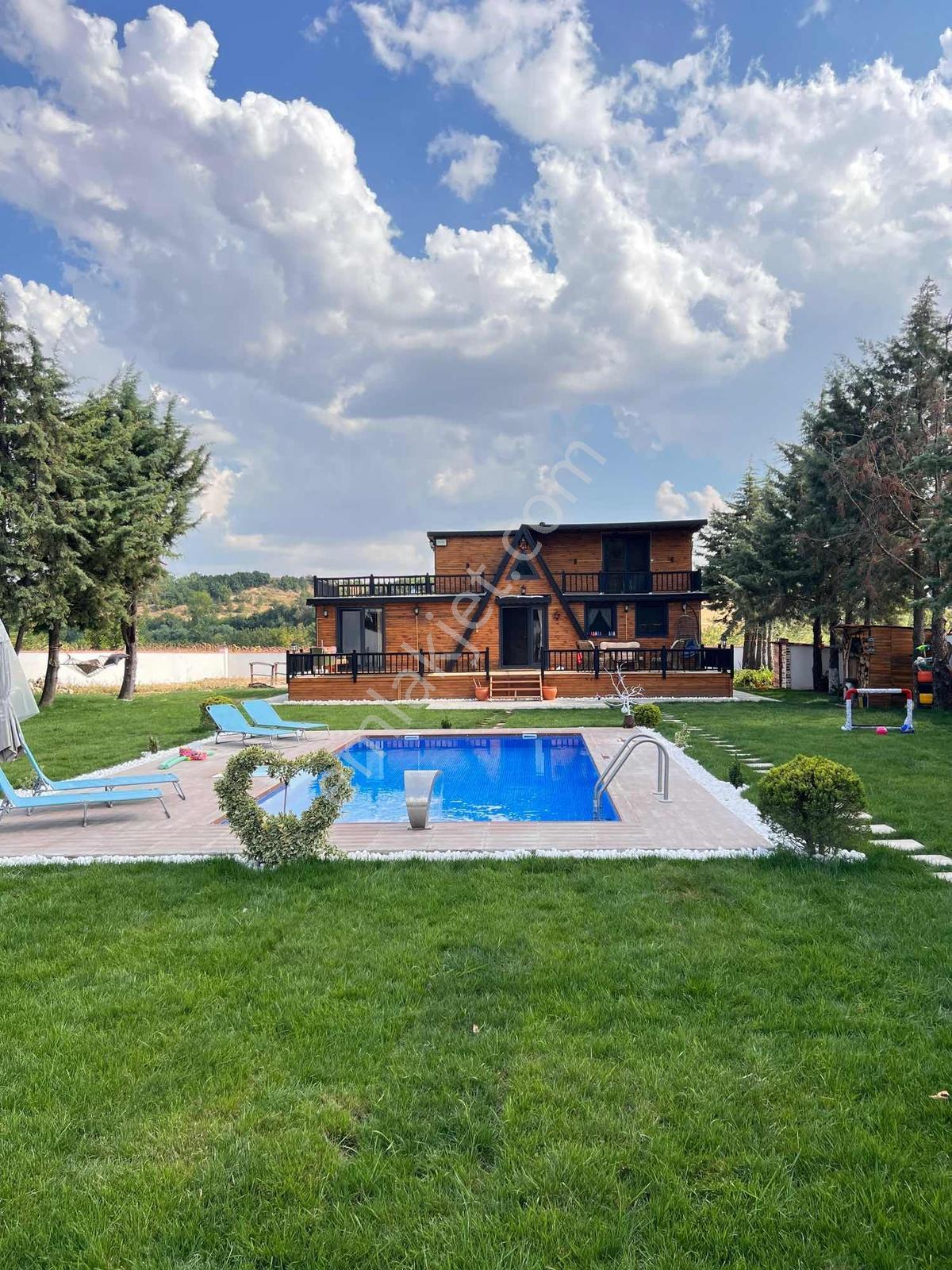 Lüleburgaz Karaağaç Köyünde 2500 M² Havuzlu Bahçeli Özel Yaşam — fotoğraf 35