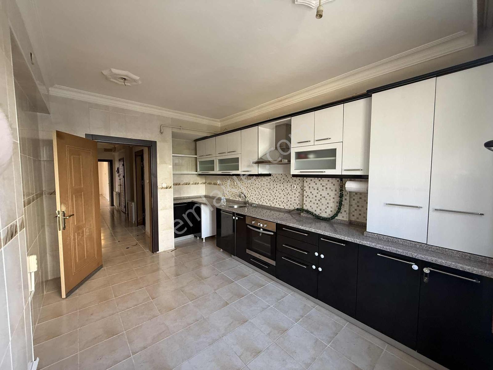 Düvenciler Lisesi Karşısı Yüksek Giriş Otoparklı 2+1 130 M²daire — fotoğraf 15