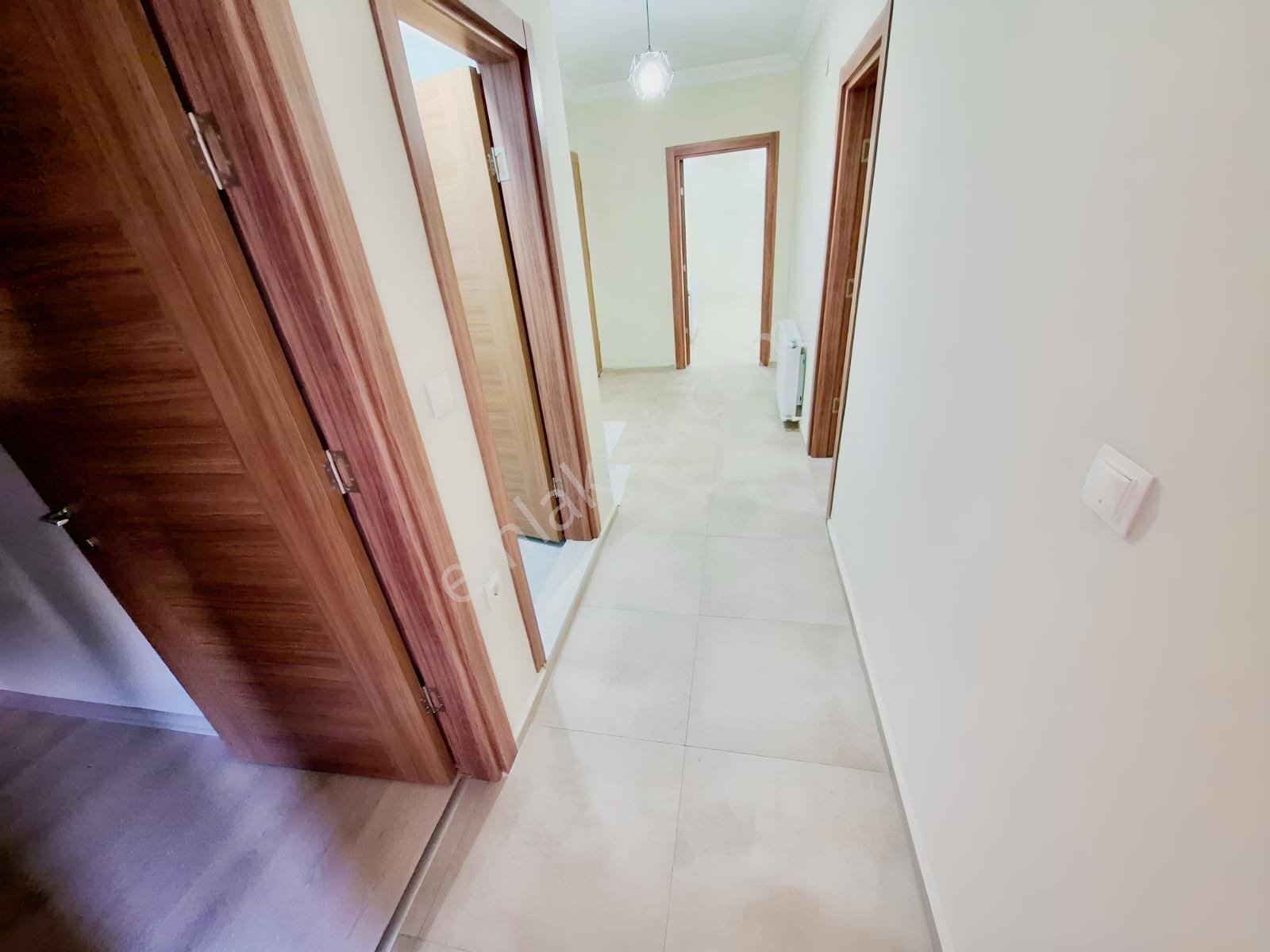 Gömeç Hastane Bölgesinde Arakat Muhteşem 3+1 Daire — fotoğraf 3