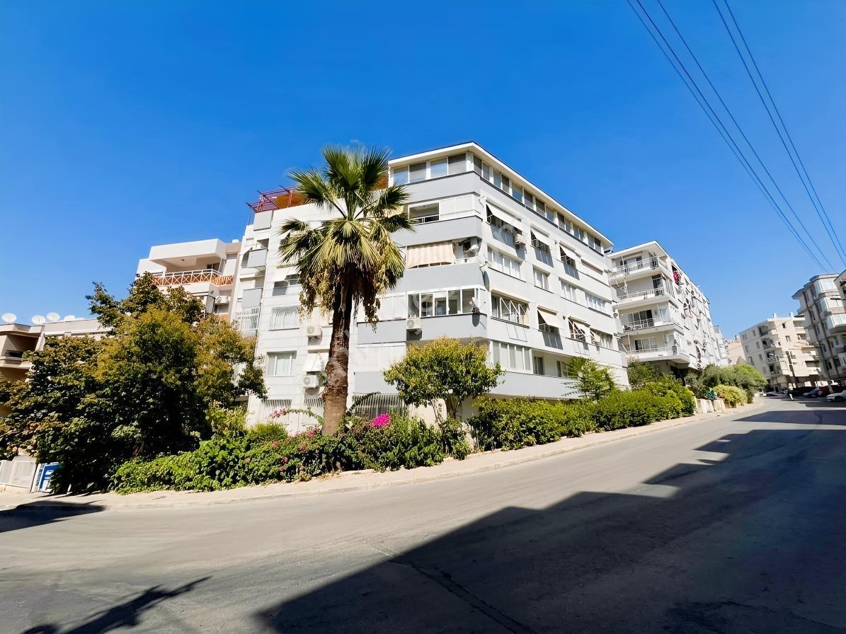 Konak Sahile Yakın İki Cephede Önü Kapanmaz Satılık Daire — fotoğraf 2