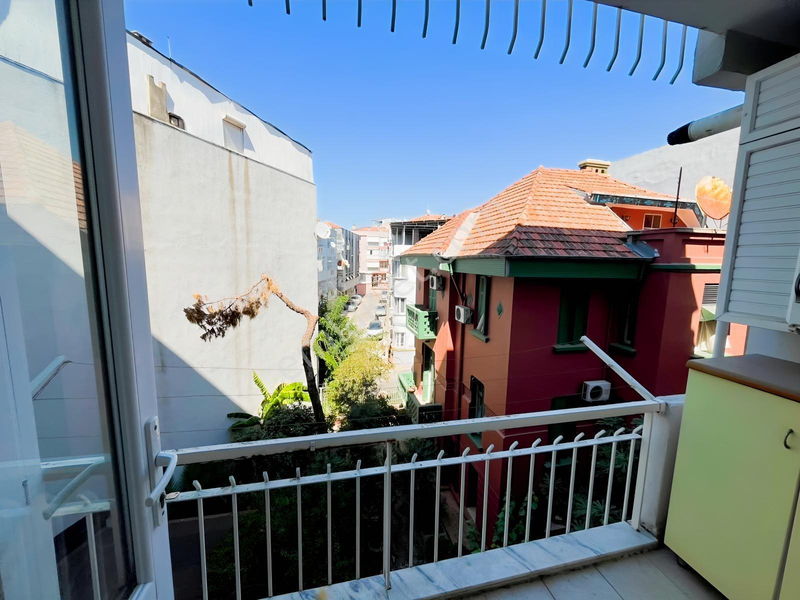 Konak Sahile Yakın İki Cephede Önü Kapanmaz Satılık Daire — fotoğraf 20