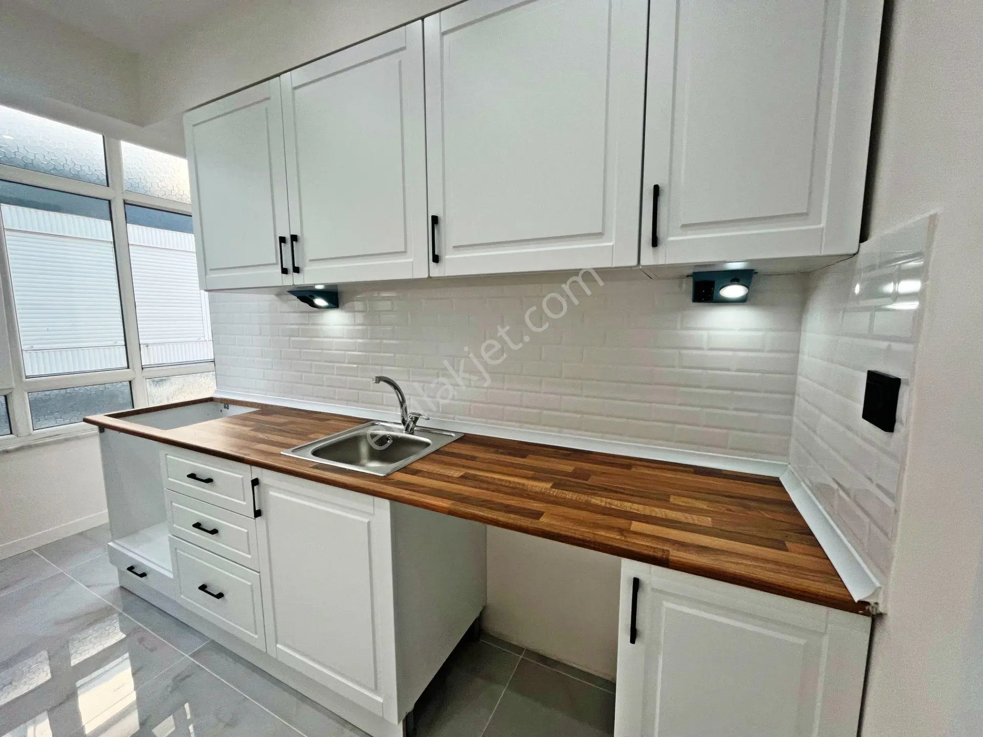 Aktif'ten Akçay Merkezde Satılık Denie Yakın Arakat Harika Geniş 2+1 Daire — fotoğraf 13