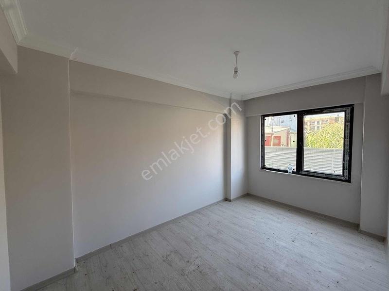 Emsallerinden Çok Daha Geniş | Üniversite Yakını 1+1 — fotoğraf 3
