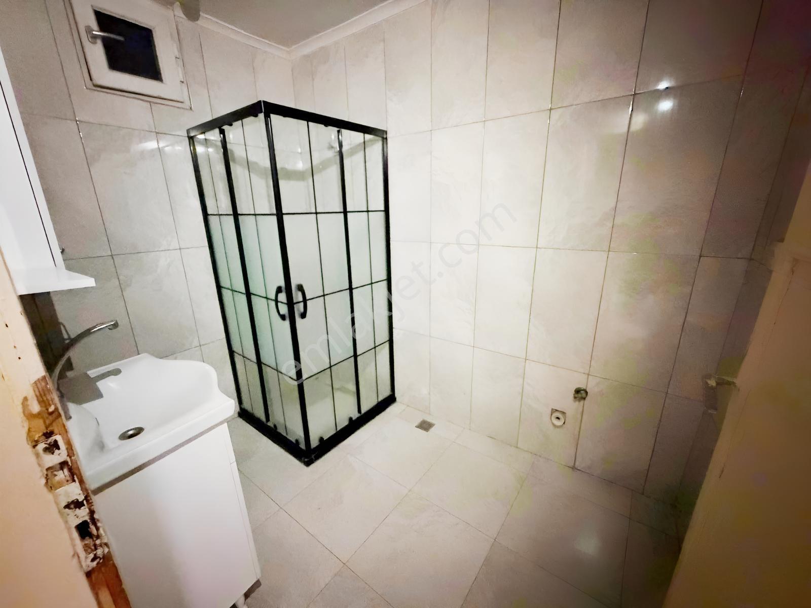 Es'as'tan İstasyon Mahallesinde 3+1 Okul Yakını Satılık Daire — fotoğraf 25