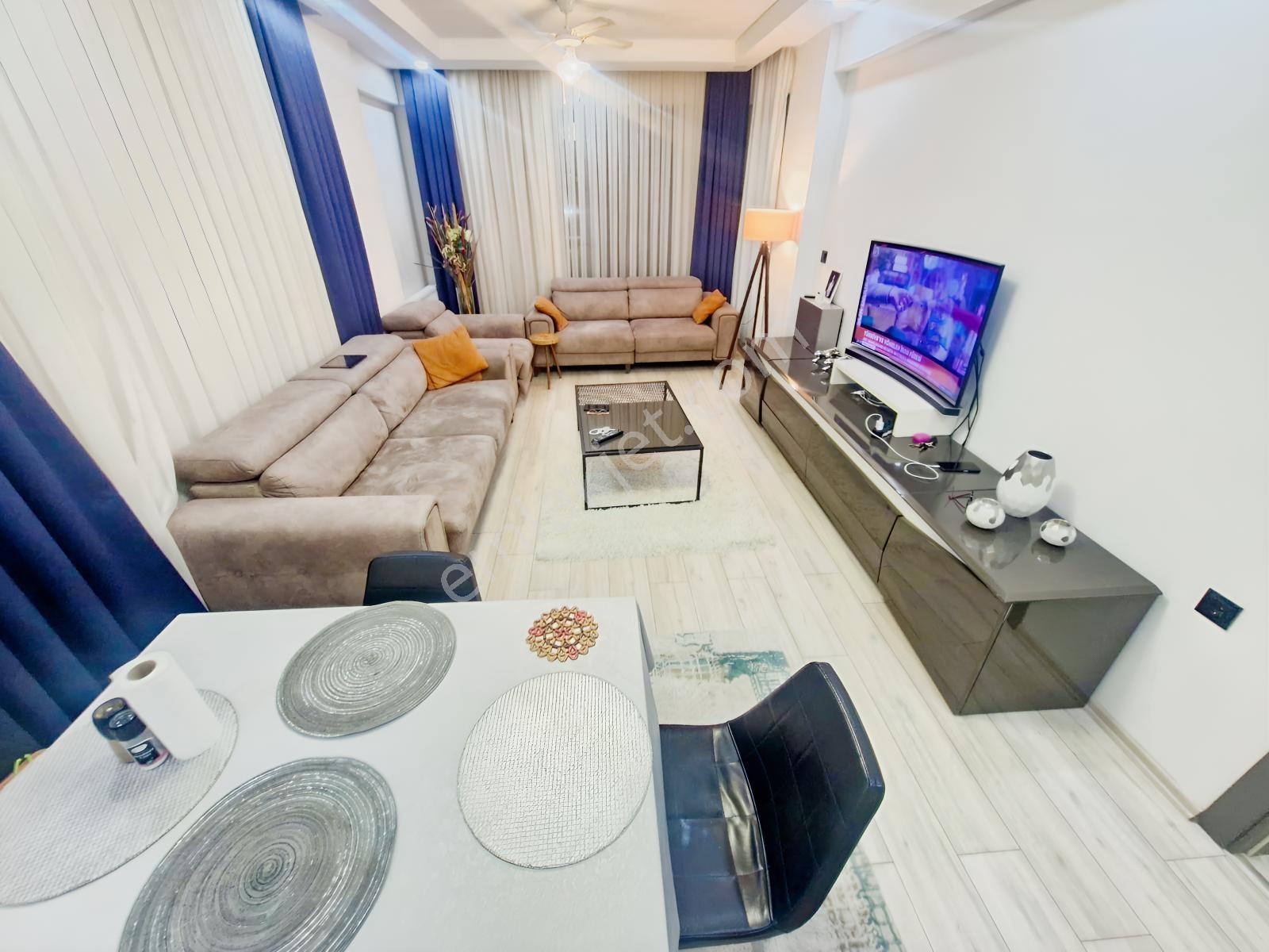 Huzurdan Cadde Üzeri 3+1 Doğalgazlı Ebevny Banyolu Satılık Daire — fotoğraf 12