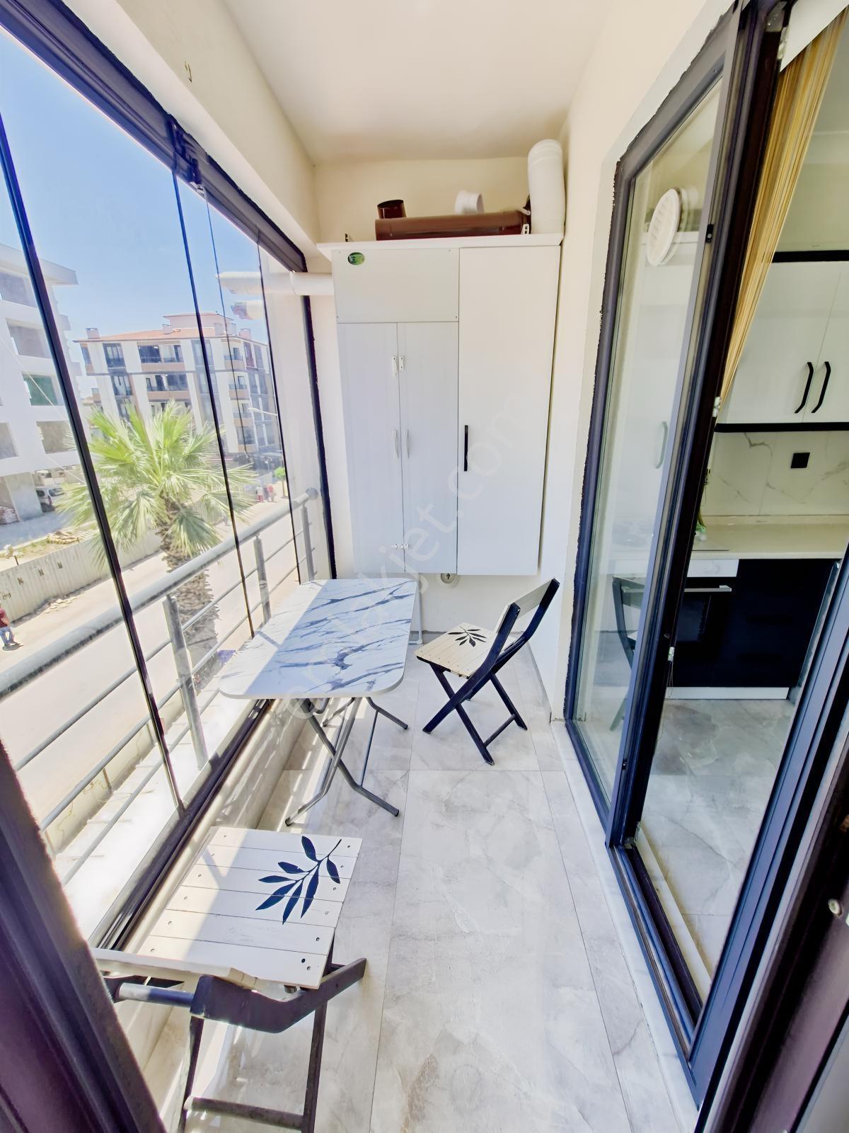 Huzurdan Cadde Üzeri 3+1 Doğalgazlı Ebevny Banyolu Satılık Daire — fotoğraf 31