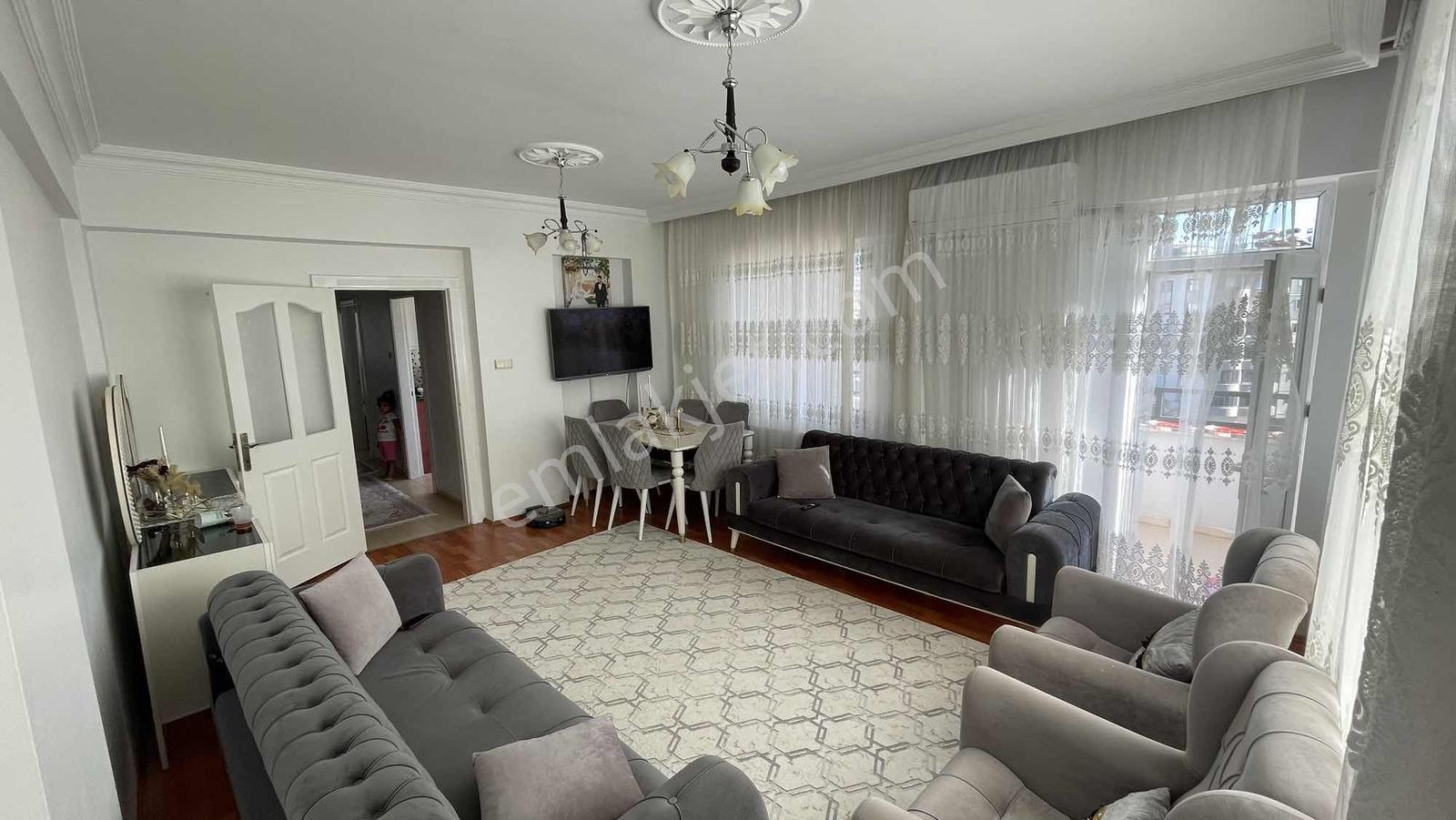 Emlak Diyarından Karataşta 3+1 Ebeveyn Banyolu Satılık Daire — fotoğraf 3
