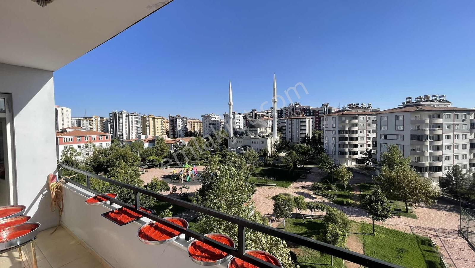 Emlak Diyarından Karataşta 3+1 Ebeveyn Banyolu Satılık Daire — fotoğraf 15
