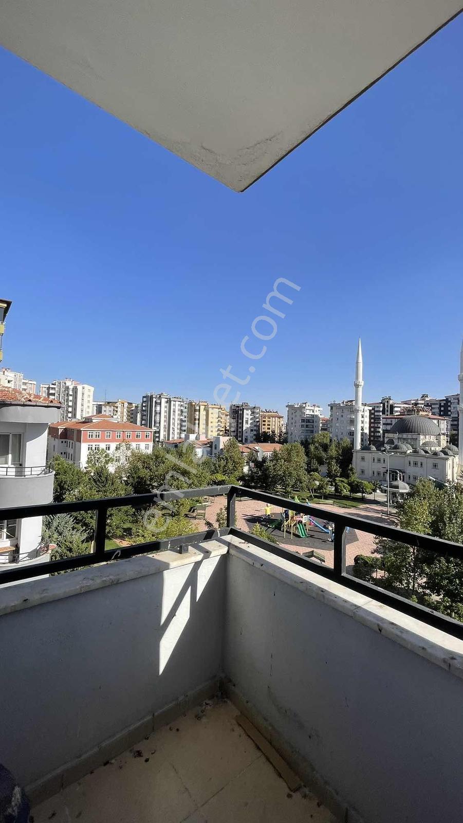 Emlak Diyarından Karataşta 3+1 Ebeveyn Banyolu Satılık Daire — fotoğraf 25
