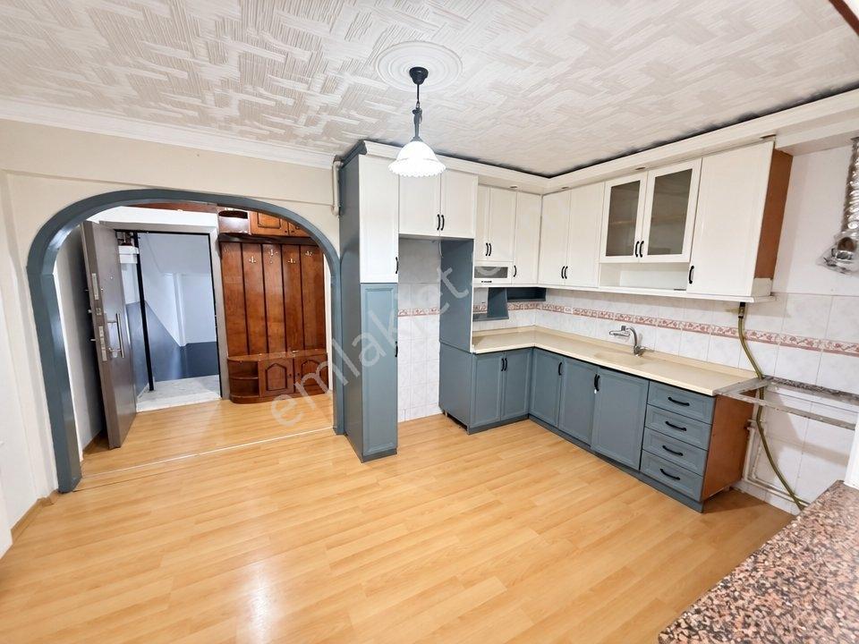 Buca Yeşilbağlar Mah 170 M2 Doğalgazlı 3+1 Hemen Teslim — fotoğraf 5