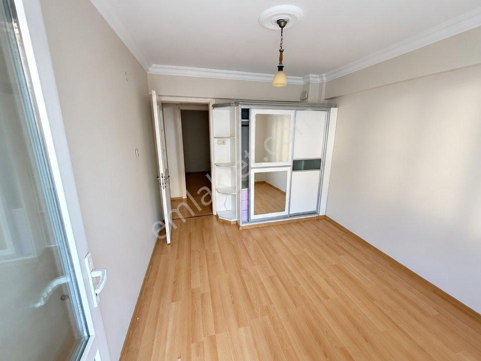 Buca Yeşilbağlar Mah 170 M2 Doğalgazlı 3+1 Hemen Teslim — fotoğraf 9
