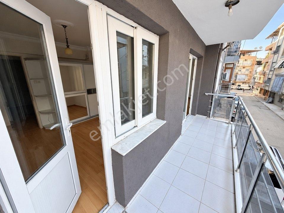 Buca Yeşilbağlar Mah 170 M2 Doğalgazlı 3+1 Hemen Teslim — fotoğraf 10