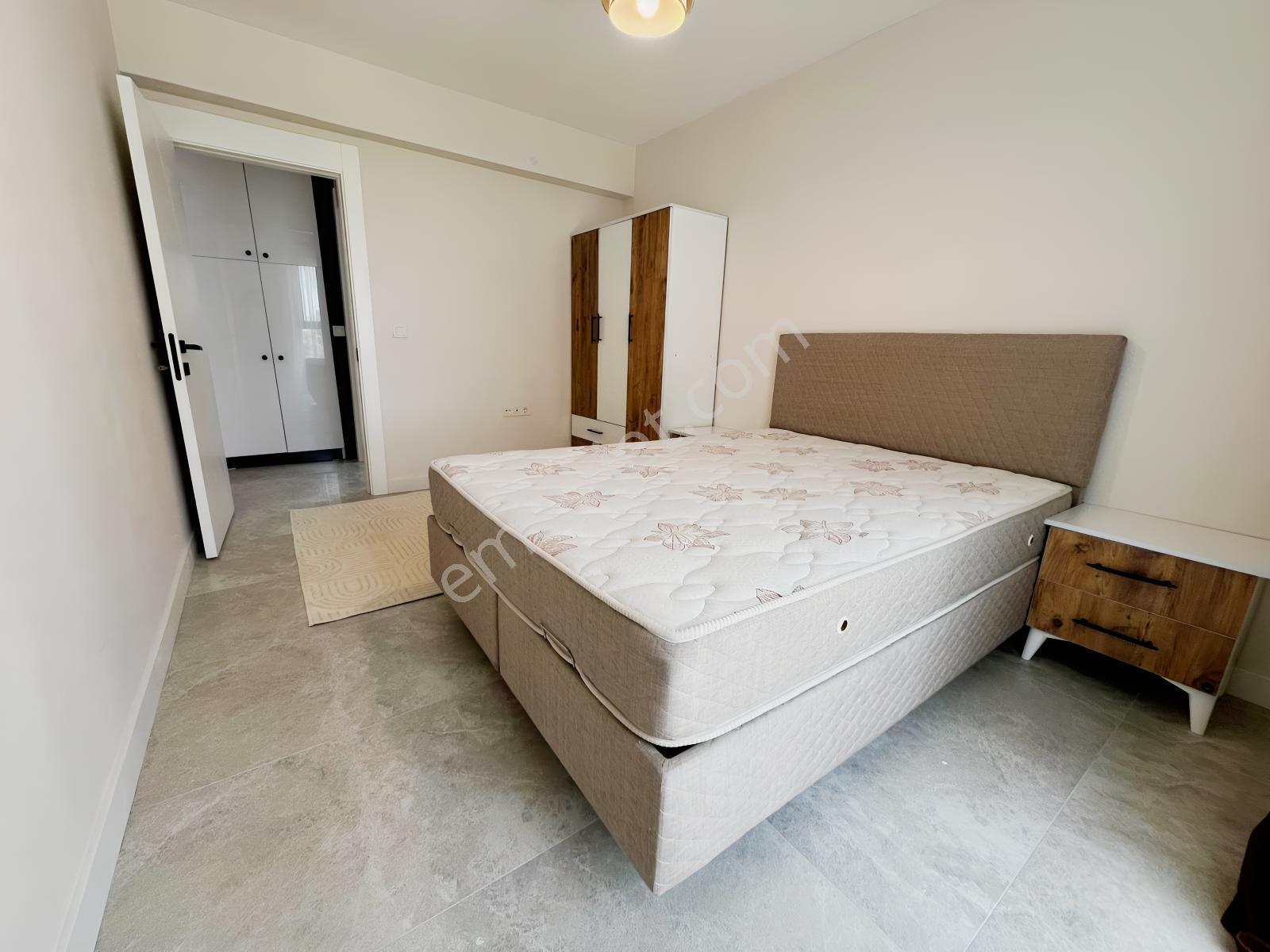 İncek 'te Kiracılı Full Esyalı Yatırıma Uygun Satılık Daire — fotoğraf 18