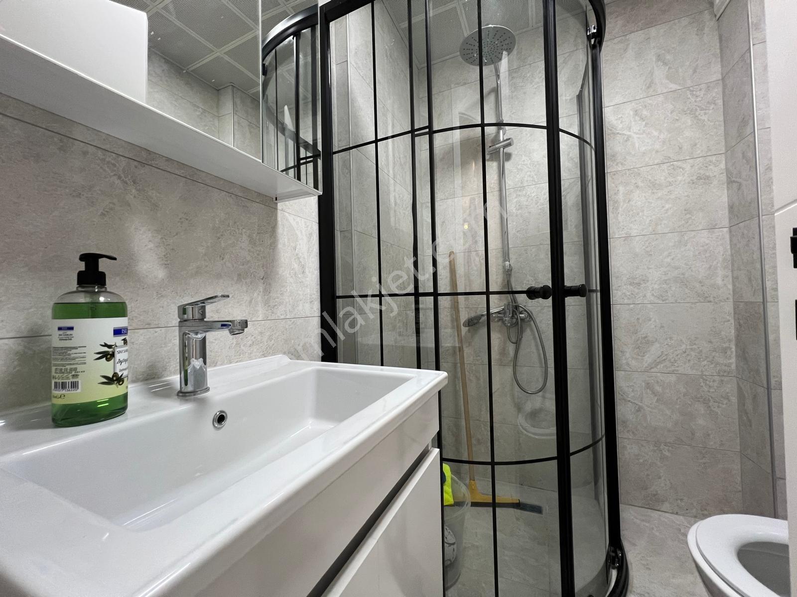 İncek 'te Kiracılı Full Esyalı Yatırıma Uygun Satılık Daire — fotoğraf 19