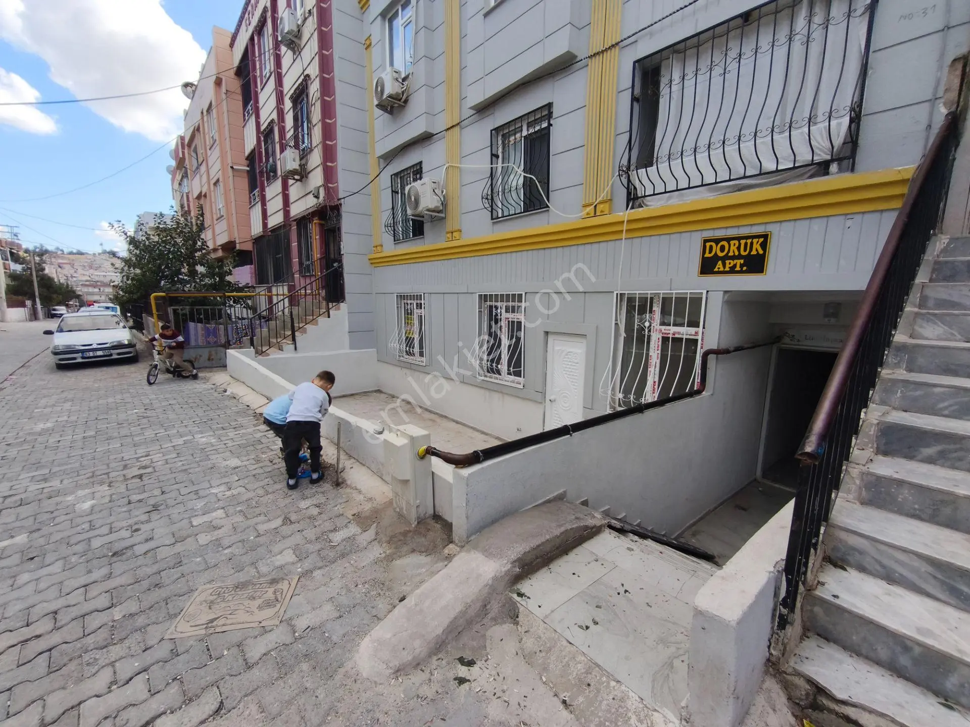 Bena Emlak'tan Satılık 2+1 Giriş Kat — fotoğraf 2
