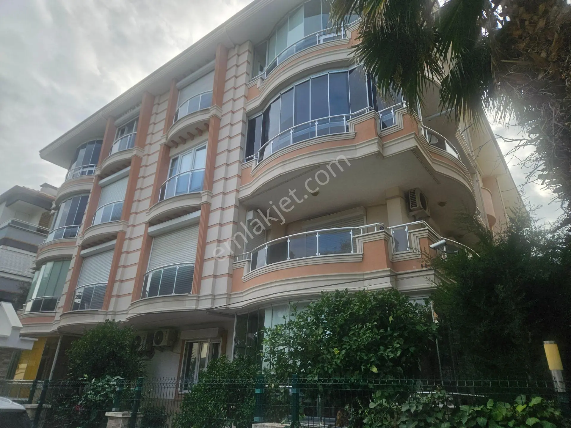 Cantan Emlaktan Akçay Altınkumda 10Yıllık 2+1 Yeni Bina Lüks Daire