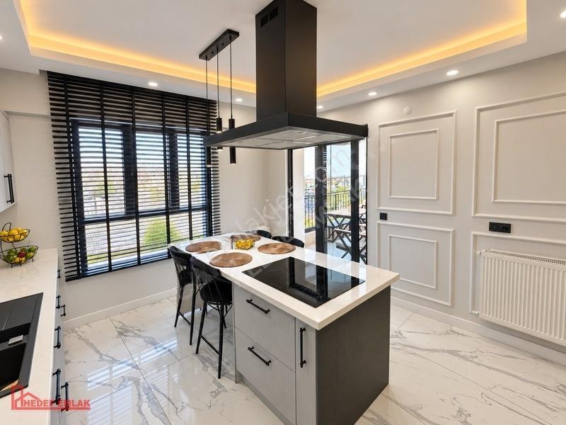 Hedef Emlaktan Yeşilyurt'ta Satılık 4+1 Ultra Lüx Site İçi Daire — fotoğraf 13