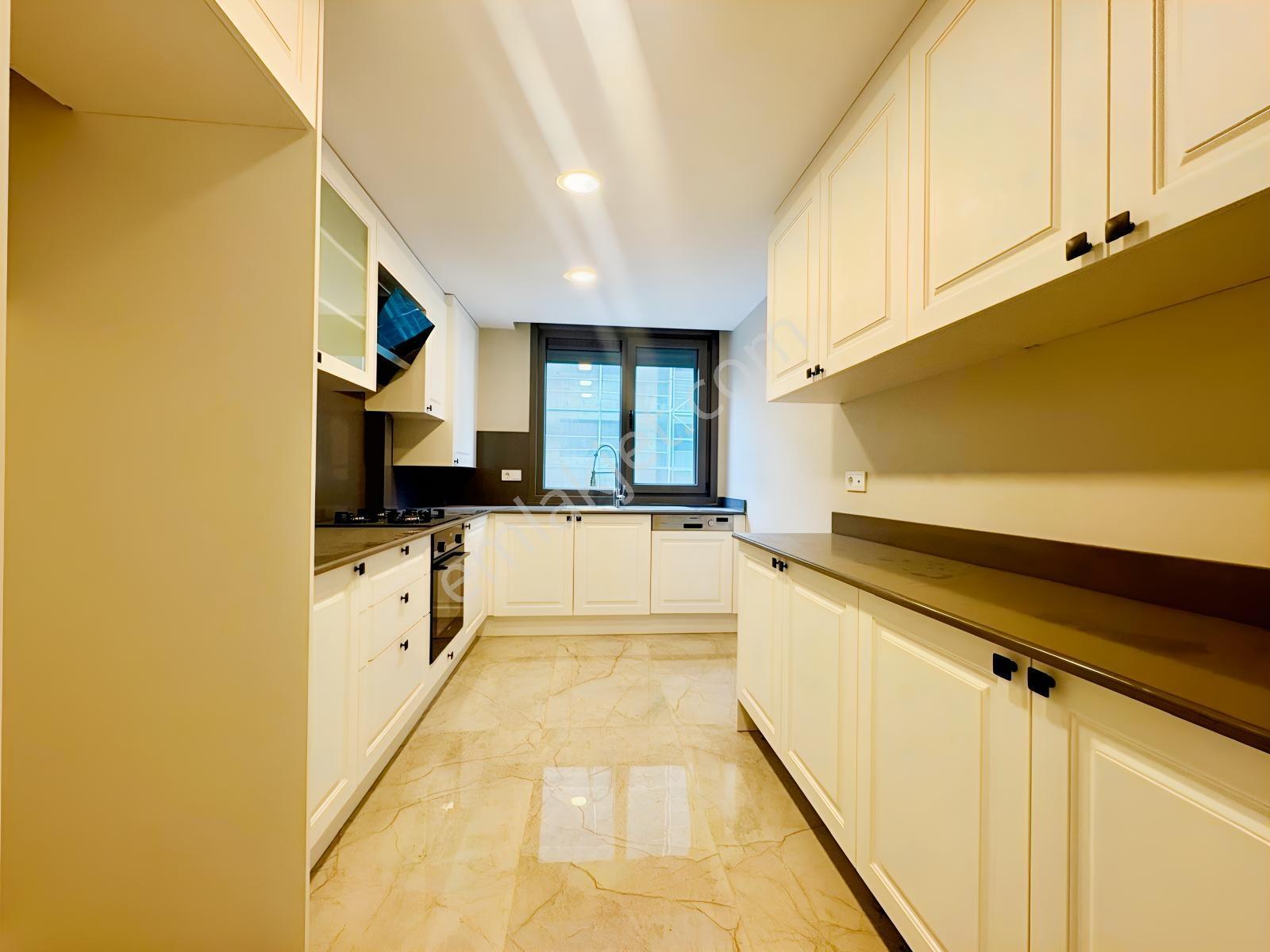 Erenköy Divan Arkası Sıfır 3+1 — fotoğraf 2