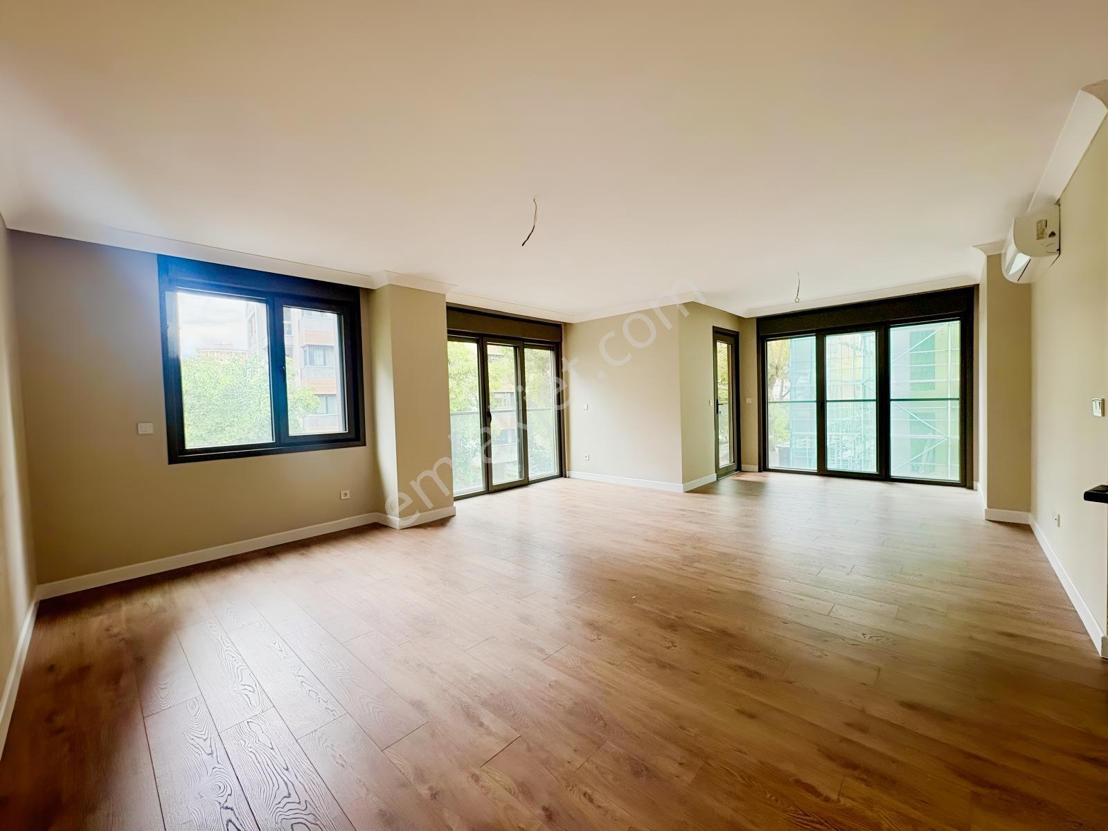 Erenköy Divan Arkası Sıfır 3+1 — fotoğraf 4