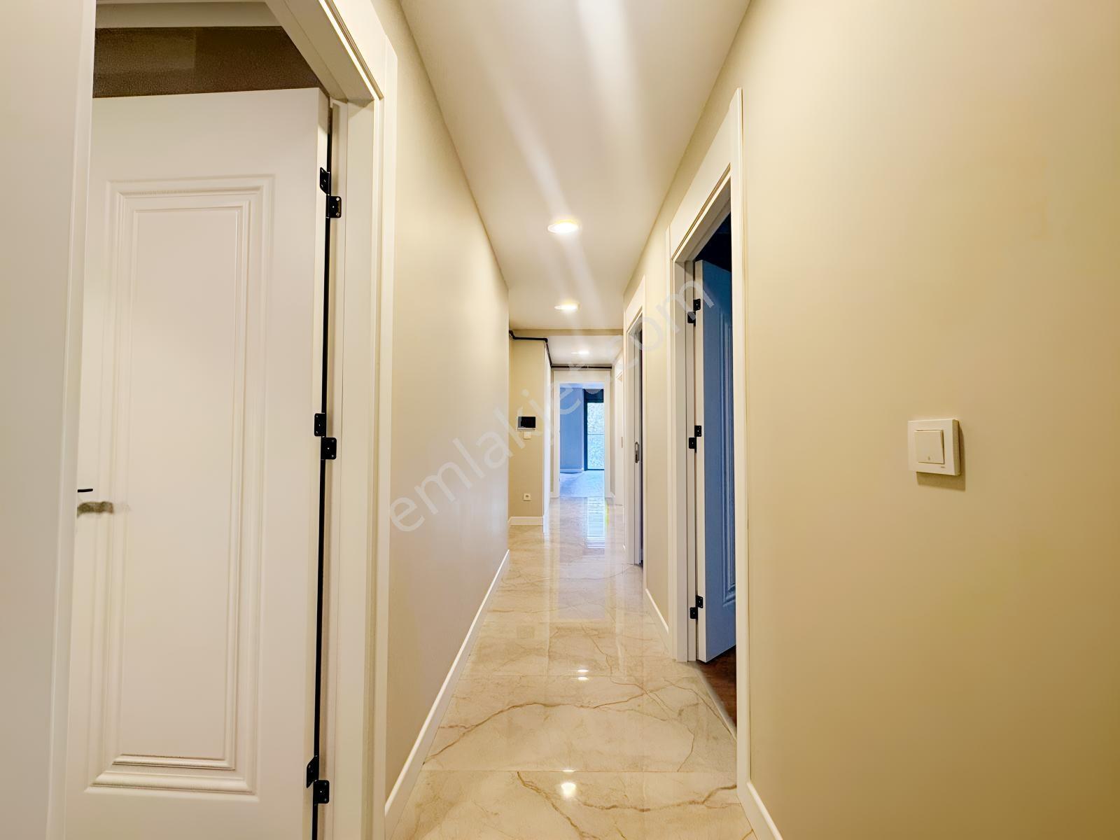 Erenköy Divan Arkası Sıfır 3+1 — fotoğraf 11