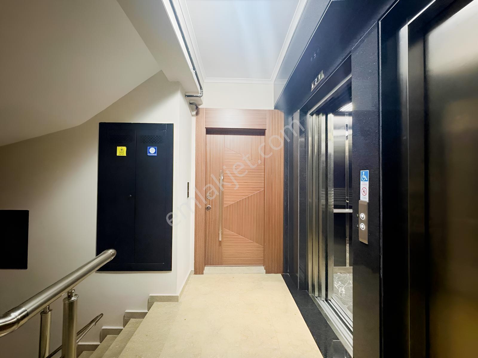 Erenköy Divan Arkası Sıfır 3+1 — fotoğraf 14