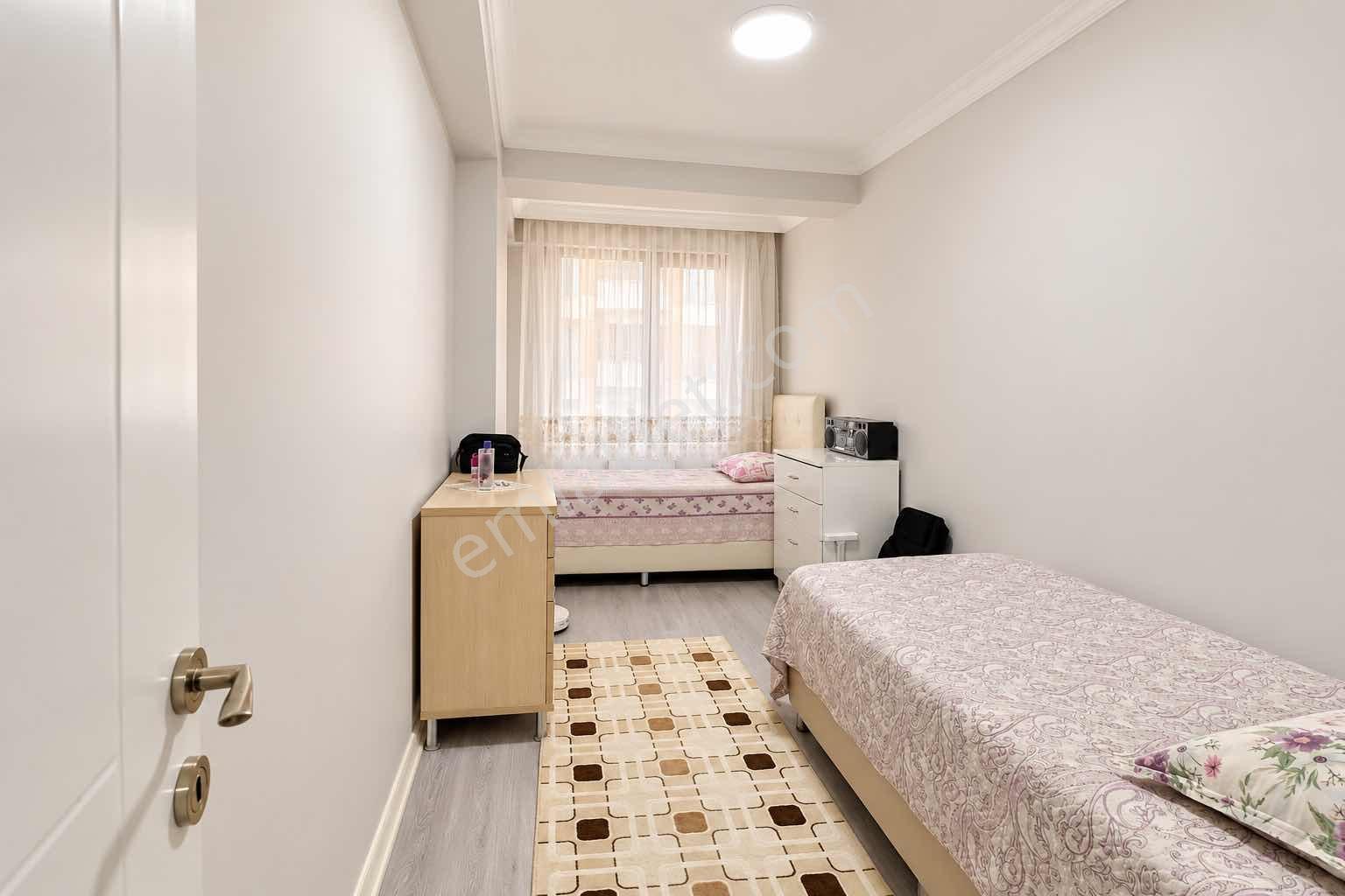 Avcılar Merkez Mahallesinde Yeni Binada Satılık 3+1 — fotoğraf 12