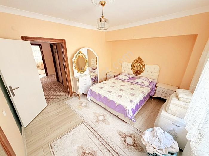 Yenikent Emlak'tan Satılık 4+1 Kilerli Geniş Lüx Daire — fotoğraf 20