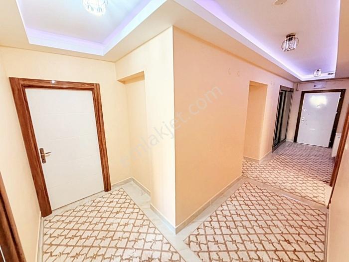 Yenikent Emlak'tan Satılık 4+1 Kilerli Geniş Lüx Daire — fotoğraf 23