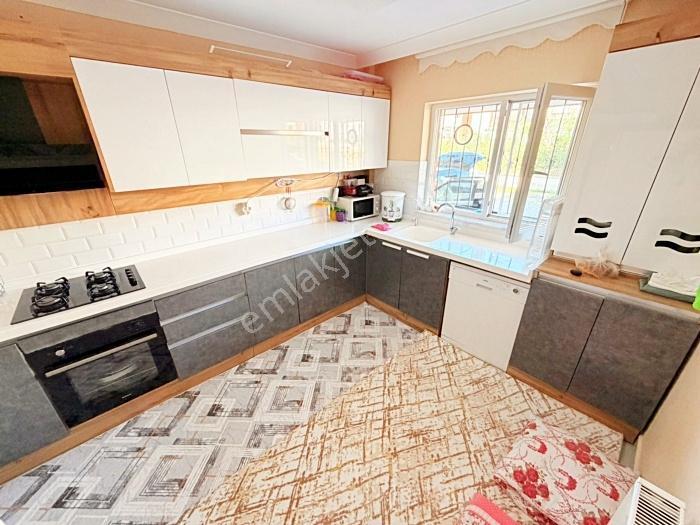 Yenikent Emlak'tan Satılık 4+1 Kilerli Geniş Lüx Daire — fotoğraf 28