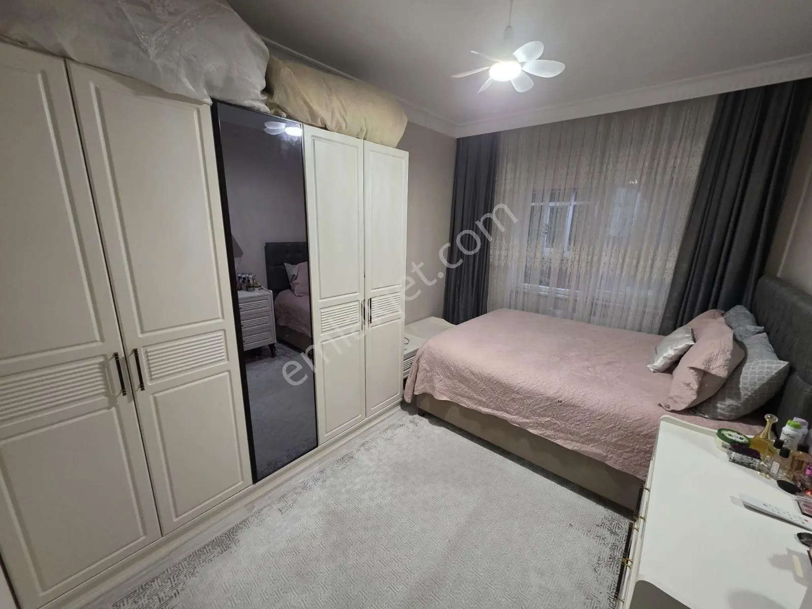 Mimar Emlak'tan Mehmet Akifte Güney Cephe 2+1 1.kat — fotoğraf 4