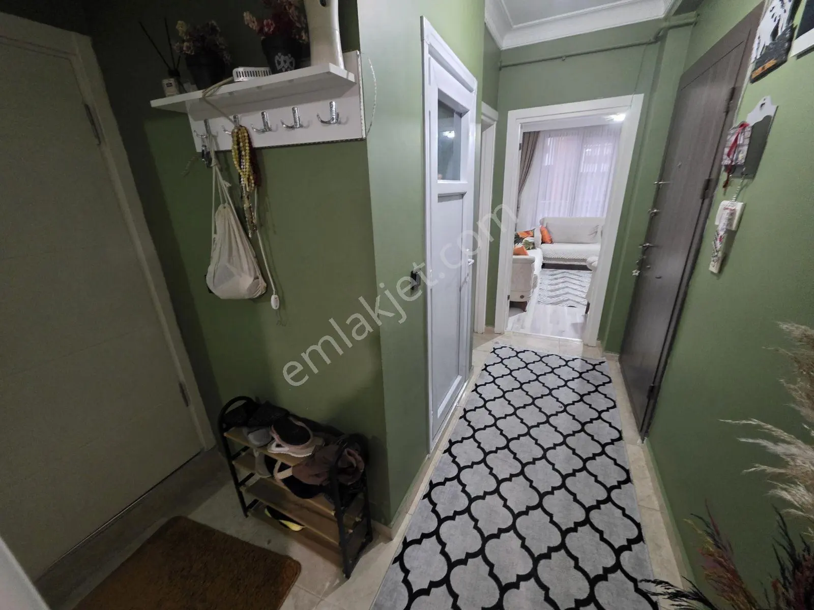 Mimar Emlak'tan Mehmet Akifte Güney Cephe 2+1 1.kat — fotoğraf 10