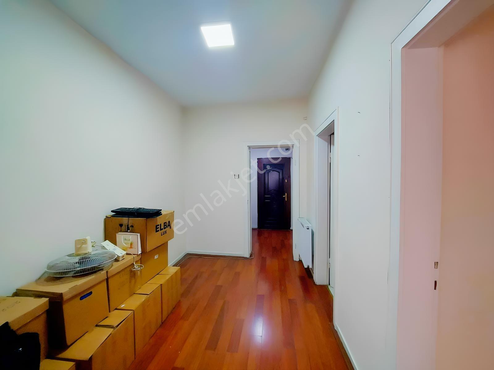 E.efor'dan Hanımeli Sokakta Satıık 2+1 Satılık Daire — fotoğraf 12