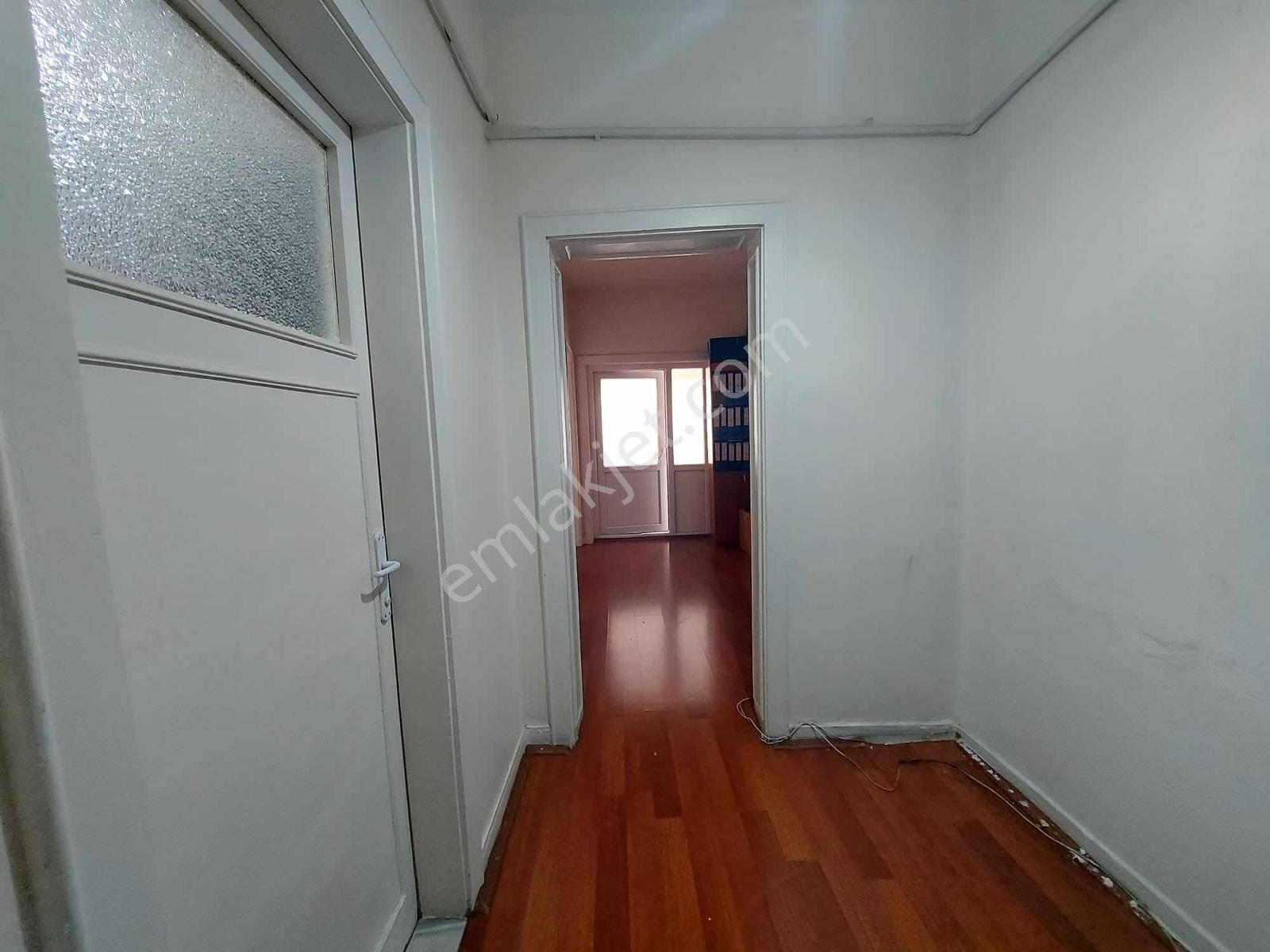 E.efor'dan Hanımeli Sokakta Satıık 2+1 Satılık Daire — fotoğraf 16