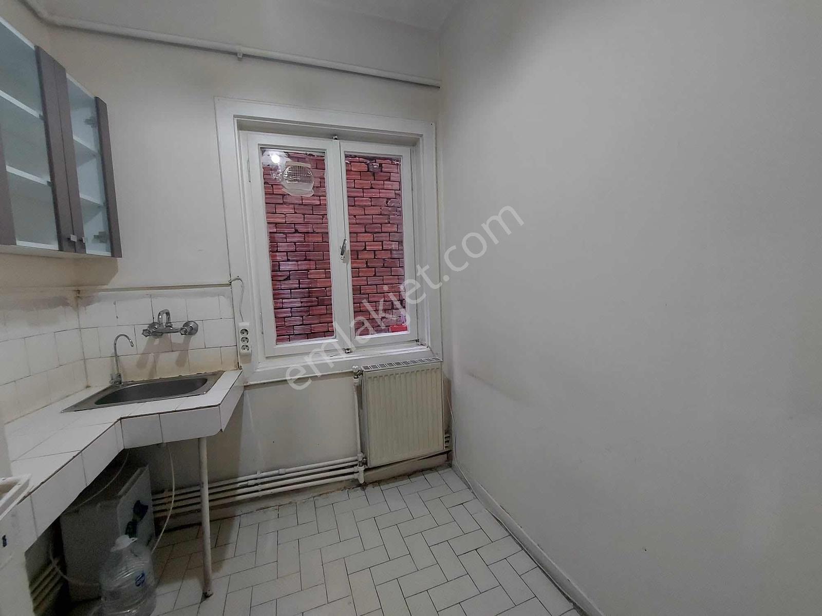 E.efor'dan Hanımeli Sokakta Satıık 2+1 Satılık Daire — fotoğraf 19