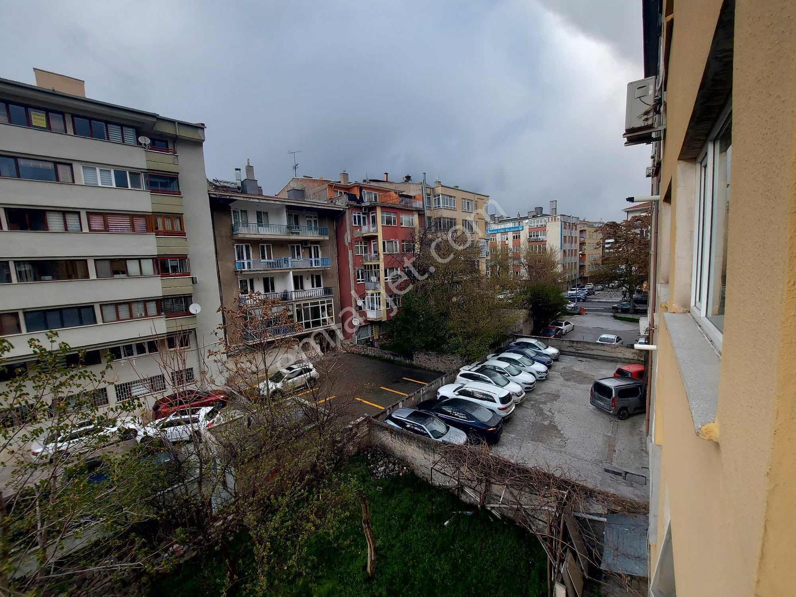 E.efor'dan Hanımeli Sokakta Satıık 2+1 Satılık Daire — fotoğraf 27