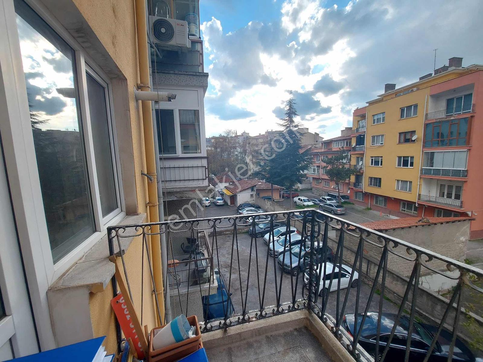 E.efor'dan Hanımeli Sokakta Satıık 2+1 Satılık Daire — fotoğraf 29