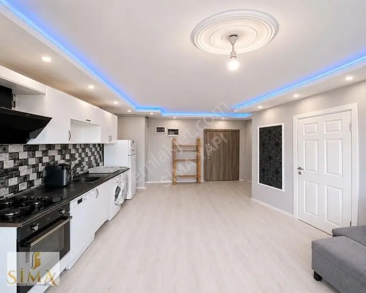 Metrobüse Yürüme Mesafesinde Site İçinde 1+1 Eşyalı Satılık — fotoğraf 7