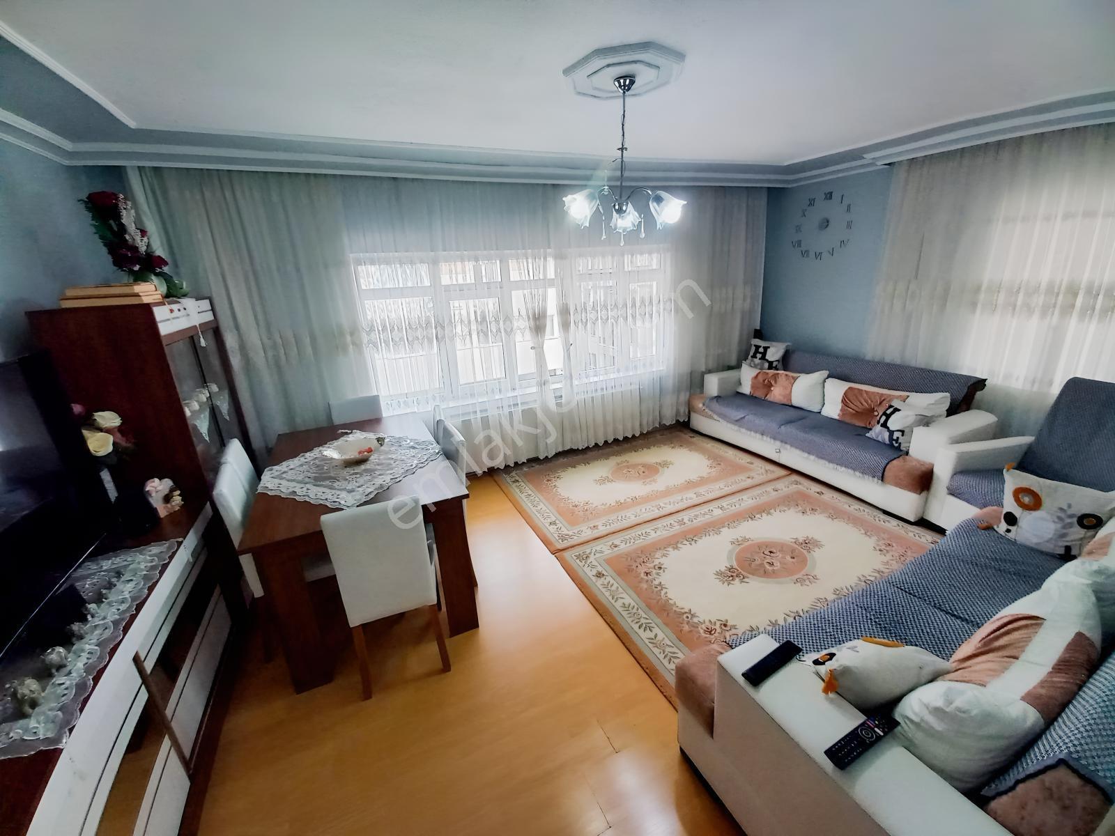 Es'As'Tan Tandoğanda 3+1 Bakımlı Merkezi Konumda Satılık Daire