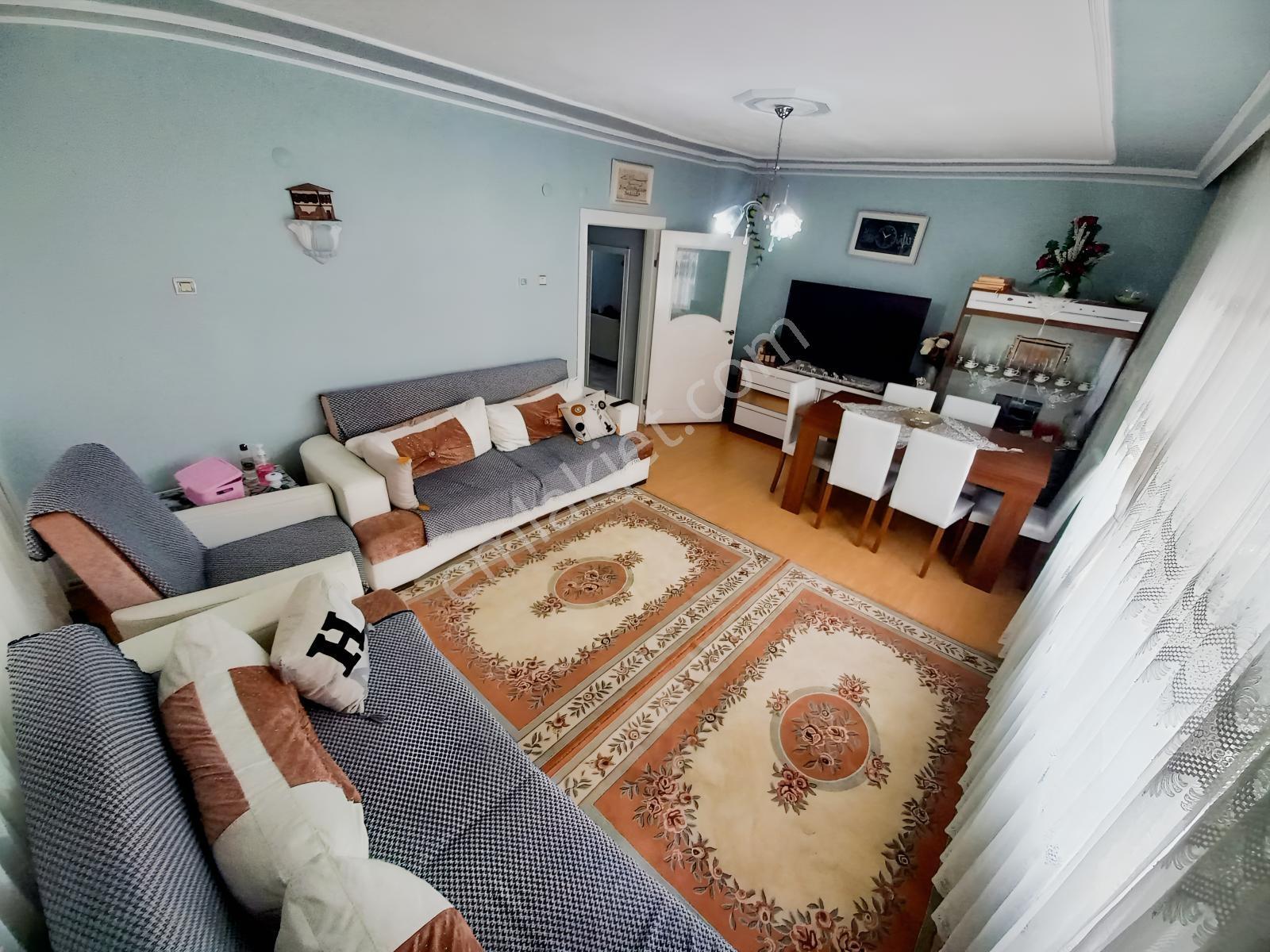 Es'as'tan Tandoğanda 3+1 Bakımlı Merkezi Konumda Satılık Daire — fotoğraf 3