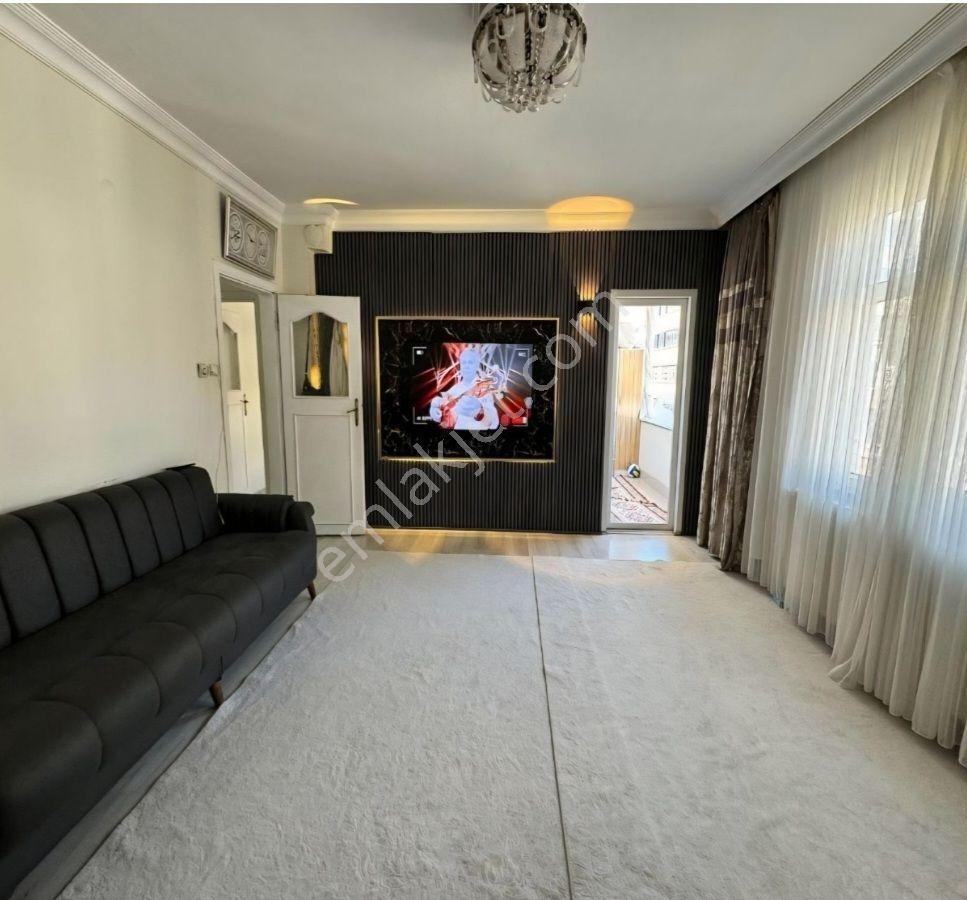 Mimar Emlak'Tan Mehmet Akifte 120M² 2+1 3.Kat