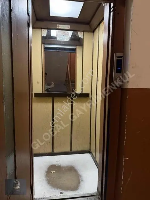 Bahçelievler Cadde Üzeri Stadyuma Cephe Arakat Asansörlü — fotoğraf 5