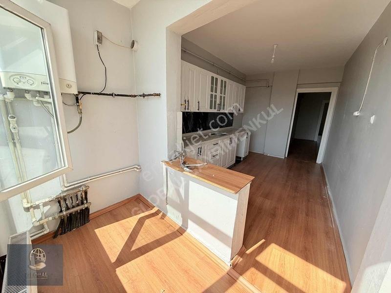 Bahçelievler Cadde Üzeri Stadyuma Cephe Arakat Asansörlü — fotoğraf 11