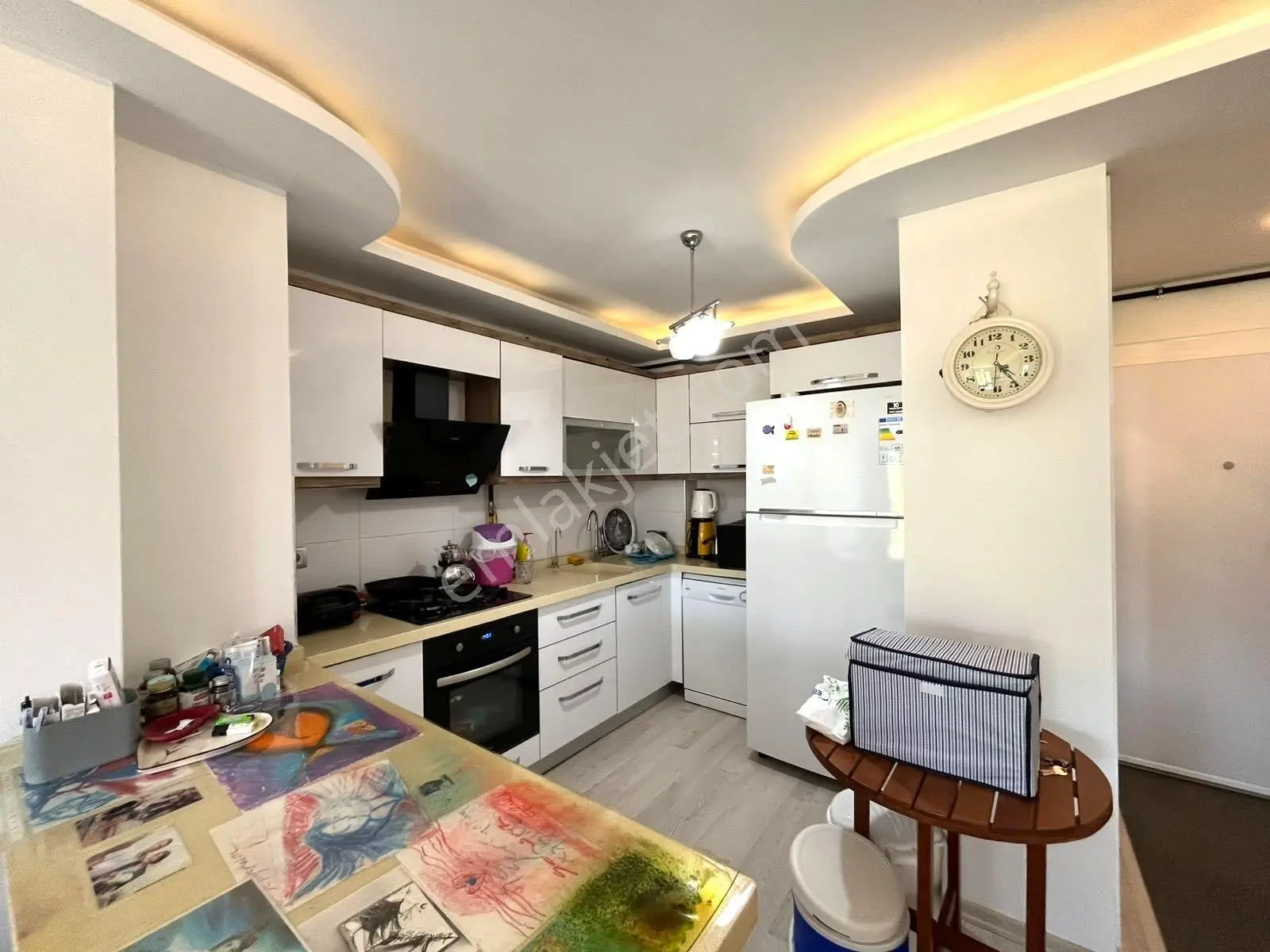 Gümüşden Akçay'da Ön Cephe Arakat Cam Balkonlu Doğalgazlı 1+1 Daire — fotoğraf 2
