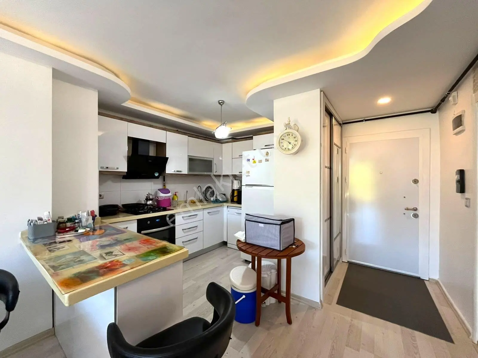 Gümüşden Akçay'da Ön Cephe Arakat Cam Balkonlu Doğalgazlı 1+1 Daire — fotoğraf 13