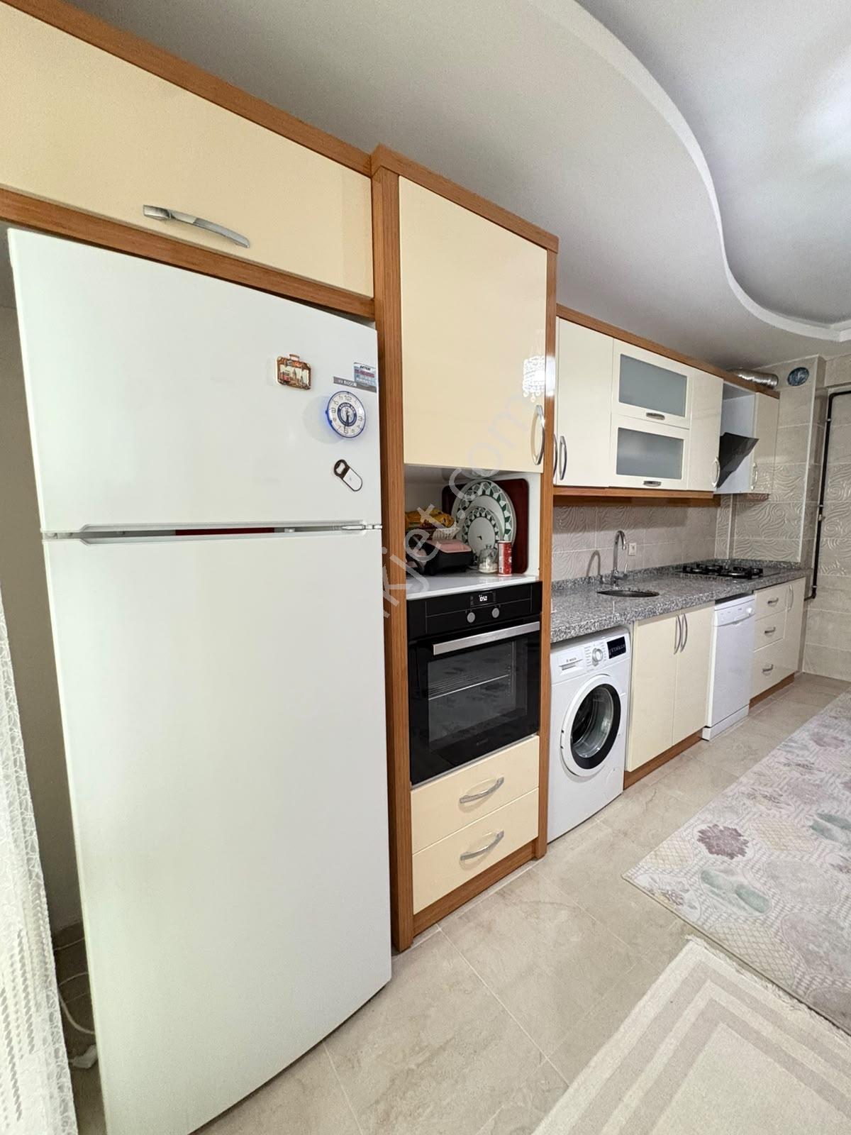 Yüksel Şahin'den Parsana'da 3+1 Arakat Asansörlü 180 M2 Geniş — fotoğraf 5